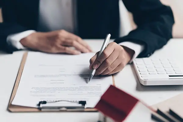 里有海的含义女生