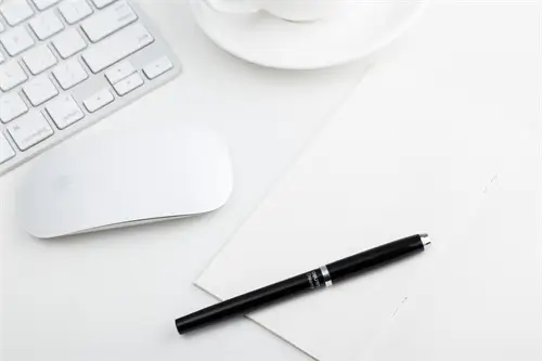 起狂风暴雨的含义